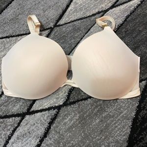 Victoria’s Secret bra